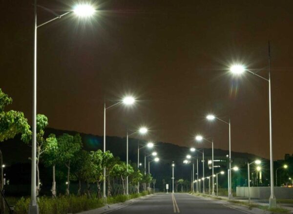 Solar Street Light_Simmytrfied Solar Street Light With Pole and Battery